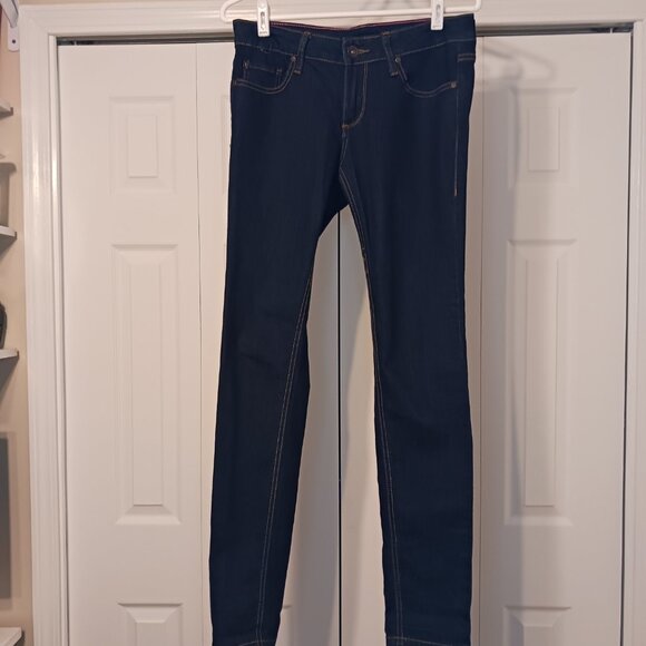 #270 3/$18 - Lovesick Blue The Skinny Jeans Size 9 - Picture 1 of 7